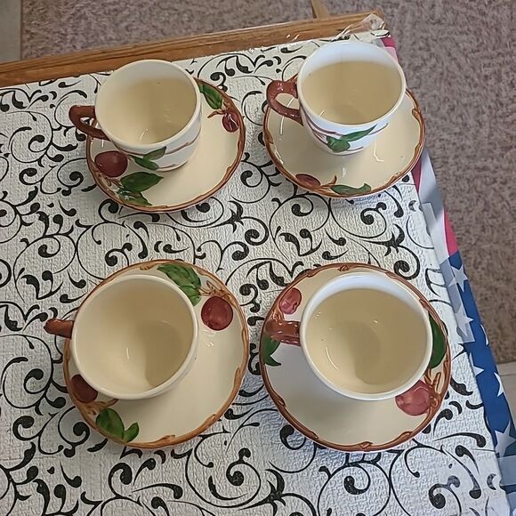Fransican cups and Saucers - Picture 2 of 16